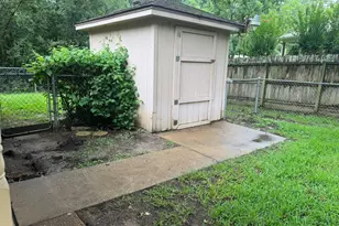 2232 Azalea Cir, Huntsville, TX 77340 - Photo 15