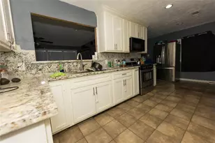 4315 Cornell St, Houston, TX 77022 - Photo 31