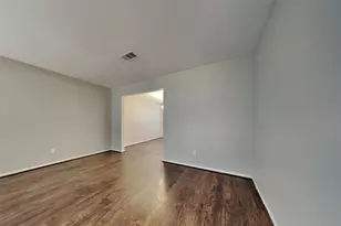 134 E Pathfinders Cir, The Woodlands, TX 77381 - Photo 7