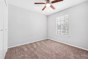 134 E Pathfinders Cir, The Woodlands, TX 77381 - Photo 29