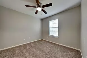 134 E Pathfinders Cir, The Woodlands, TX 77381 - Photo 27