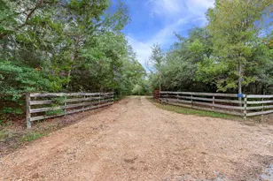 5400 Florida Chapel Rd, Fayetteville, TX 78940 - Photo 1