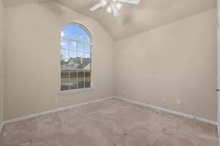 109 Hawke Bay Ln, Friendswood, TX 77546 - Photo 31