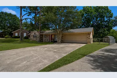 2015 Lee Street, Brenham, TX 77833 - Photo 17