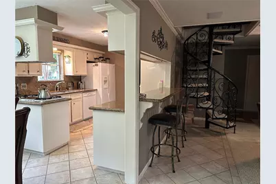 25318 Lynbriar Lane, Spring, TX 77373 - Photo 9