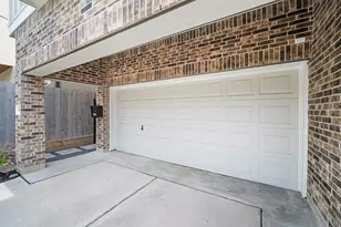 1648 Bonnie Brae St, Houston, TX 77006 - Photo 39