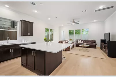 1648 Bonnie Brae Street, Houston, TX 77006 - Photo 9