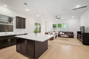 1648 Bonnie Brae St, Houston, TX 77006 - Photo 9