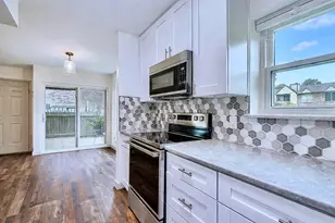 18800 Egret Bay Blvd, Webster, TX 77058 - Photo 11