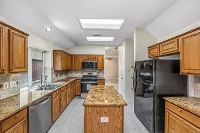12335 Shadowvista Drive, Houston, TX 77082 - Photo 11