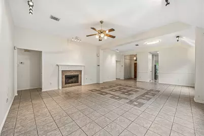 12335 Shadowvista Drive, Houston, TX 77082 - Photo 9