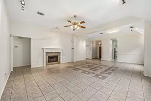 12335 Shadowvista Dr, Houston, TX 77082 - Photo 9