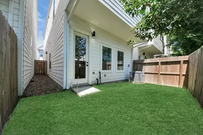 318 Neyland Street, Houston, TX 77022 - Photo 43
