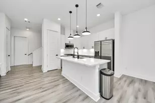 318 Neyland St, Houston, TX 77022 - Photo 15