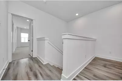 318 Neyland Street, Houston, TX 77022 - Photo 7