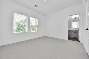 318 Neyland St, Houston, TX 77022 - Photo 17