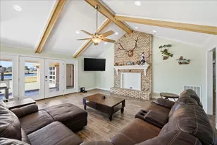 510 Country Ln, Bridge City, TX 77611 - Photo 11