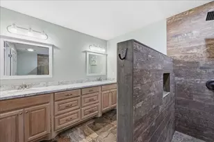 510 Country Ln, Bridge City, TX 77611 - Photo 19