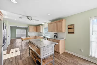 510 Country Lane, Bridge City, TX 77611 - Photo 15