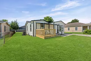 509 17th Ave N, Texas City, TX 77590 - Photo 1