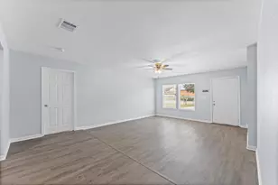 509 17th Ave N, Texas City, TX 77590 - Photo 7