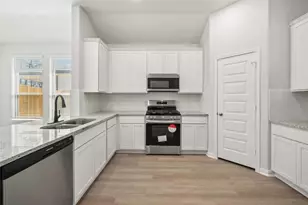 18379 Christine Elizabeth Ln, New Caney, TX 77357 - Photo 9