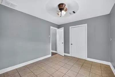 7319 Mountbatten Road, Houston, TX 77033 - Photo 5