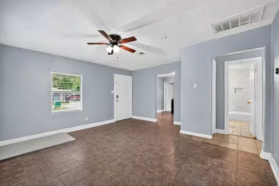 7319 Mountbatten Road, Houston, TX 77033 - Photo 3