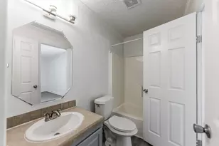 134 Varsity Circle, Huntsville, TX 77340 - Photo 21