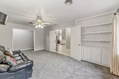 1207 21st Street, Huntsville, TX 77340 - Photo 5