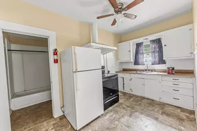 1207 21st Street, Huntsville, TX 77340 - Photo 31