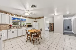 1207 21st St, Huntsville, TX 77340 - Photo 9