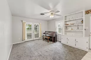 1207 21st St, Huntsville, TX 77340 - Photo 11