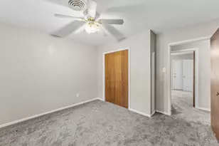 1207 21st St, Huntsville, TX 77340 - Photo 17