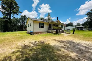 17001 Valley Ln, Conroe, TX 77306 - Photo 13