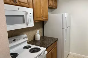 10075 Westpark Dr, Houston, TX 77042 - Photo 7