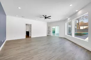 12564 Memorial Dr, Houston, TX 77024 - Photo 23