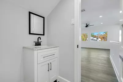 12564 Memorial Drive, Houston, TX 77024 - Photo 29
