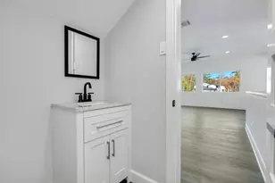 12564 Memorial Dr, Houston, TX 77024 - Photo 29