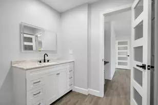 12564 Memorial Dr, Houston, TX 77024 - Photo 35