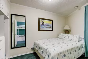 6102 Seawall Blvd, Galveston, TX 77551 - Photo 5