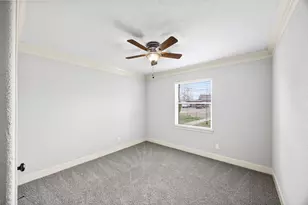 5303 Heatherbrook Dr, Houston, TX 77045 - Photo 15