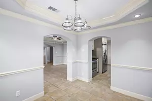 5303 Heatherbrook Dr, Houston, TX 77045 - Photo 9