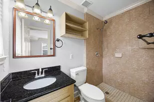 5303 Heatherbrook Dr, Houston, TX 77045 - Photo 19