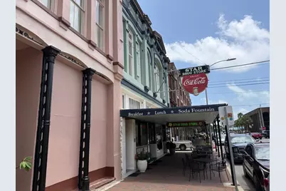 2208 Post Office Street #105, Galveston, TX 77550 - Photo 31