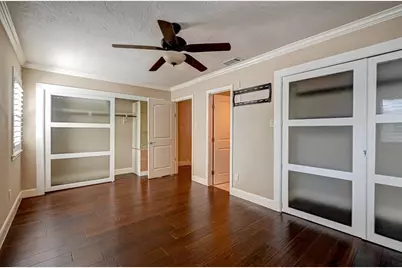 1926 Augusta Drive #18, Houston, TX 77057 - Photo 13