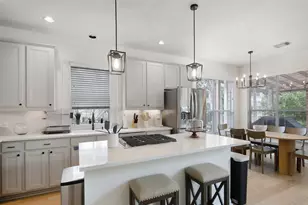 11 Barlow Ct, The Woodlands, TX 77382 - Photo 3