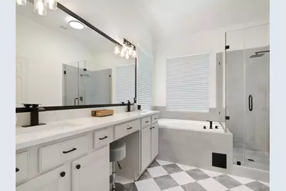 11 Barlow Ct, The Woodlands, TX 77382 - Photo 25