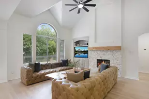 11 Barlow Ct, The Woodlands, TX 77382 - Photo 19