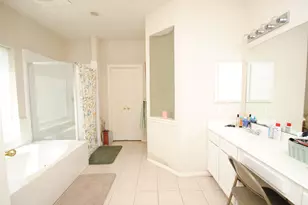 1202 Reams Ct, Fresno, TX 77545 - Photo 7